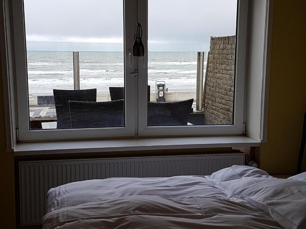 Beach Apartments Seaview Plus Parking Зандфорт Экстерьер фото